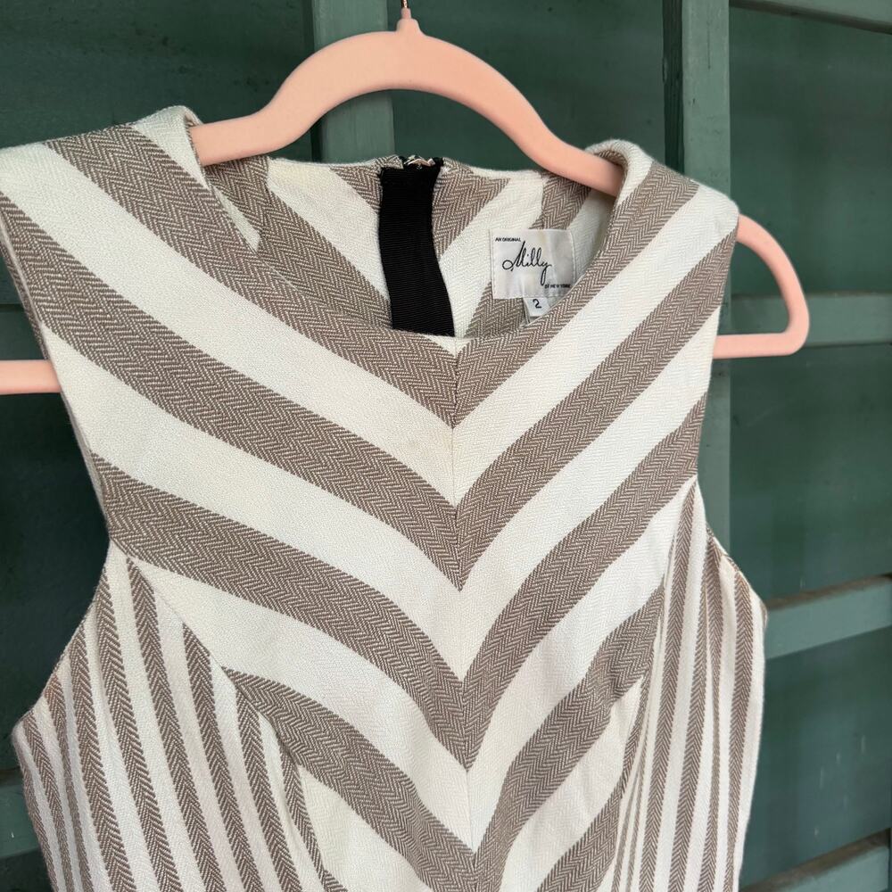 Milly of NY Sheath Dress Beige and White Sz 2 Minimalist Luxury Euro Vacation - Picture 2 of 10